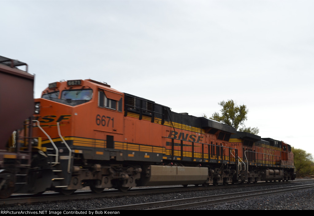 BNSF 6671